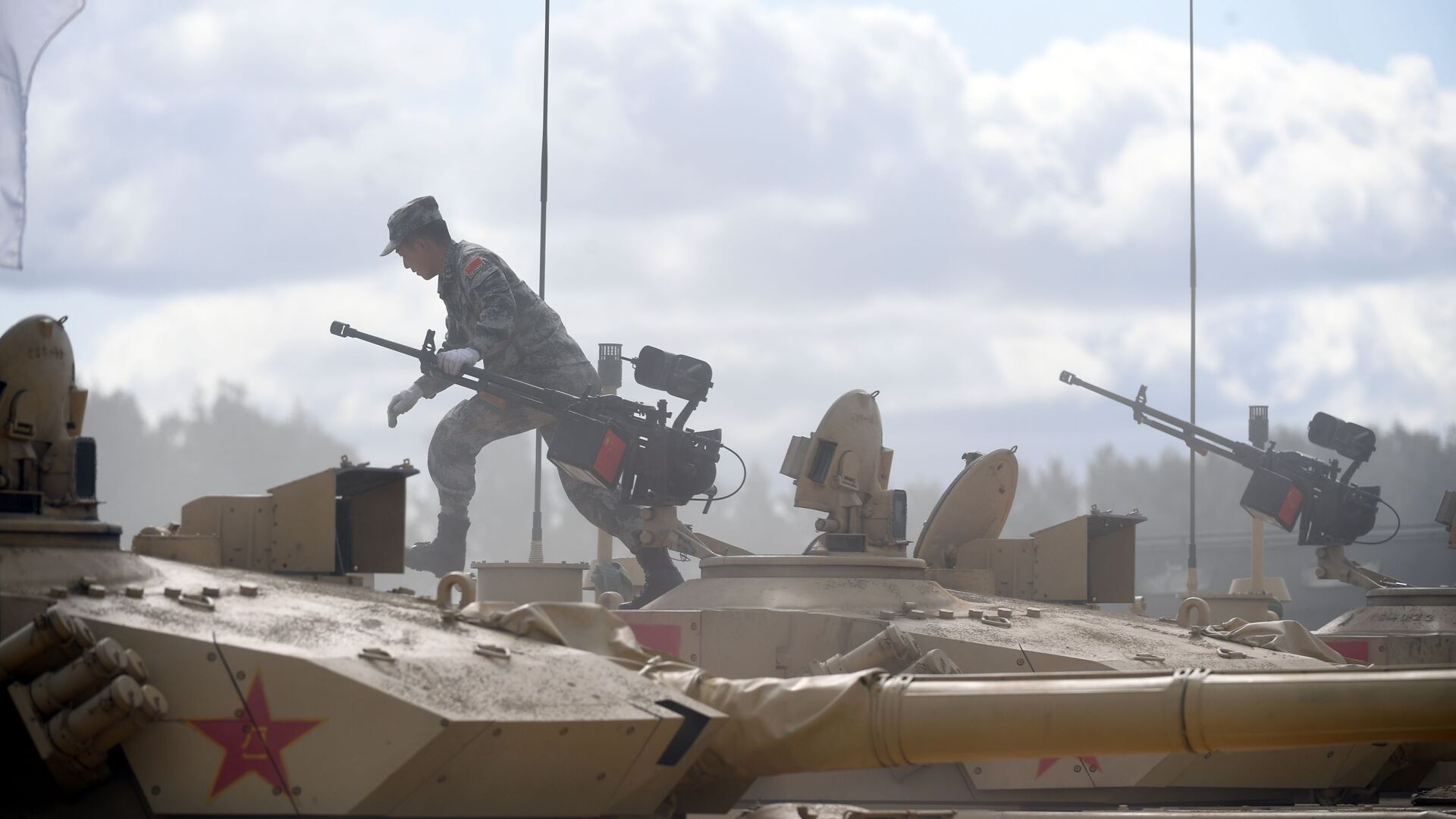 الجيش الصيني يطلق مناورات عسكرية في مضيق تايوان