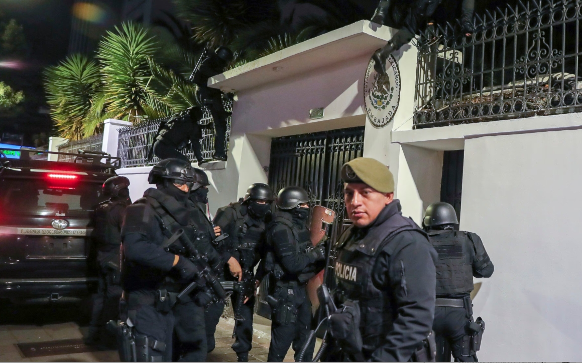 الرئيس المكسيكي يُقرر تعليّق علاقات بلاده الدبلوماسية مع الإكوادور