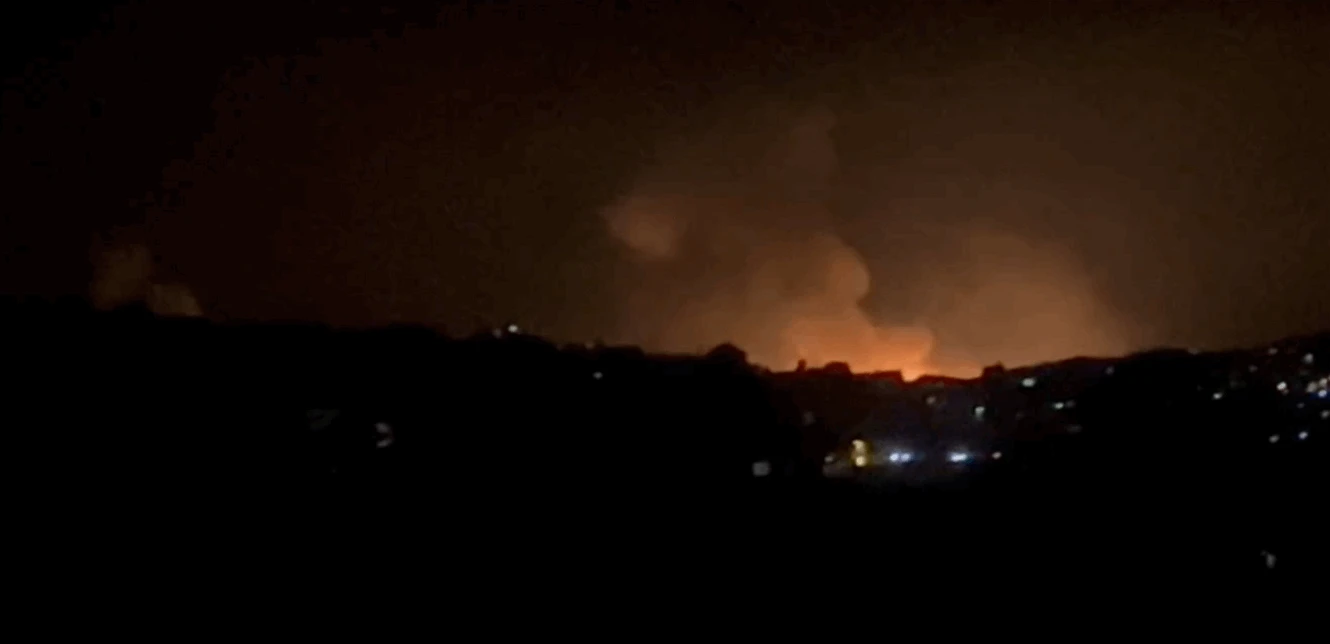 العدو الصهيوني يشن قصفا جويا ومدفعيا على سوريا