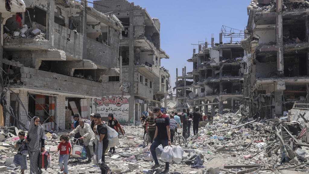 إصابة طفل فلسطيني إثر انفجار جسم من مخلفات العدوان الاسرائيلي في جباليا