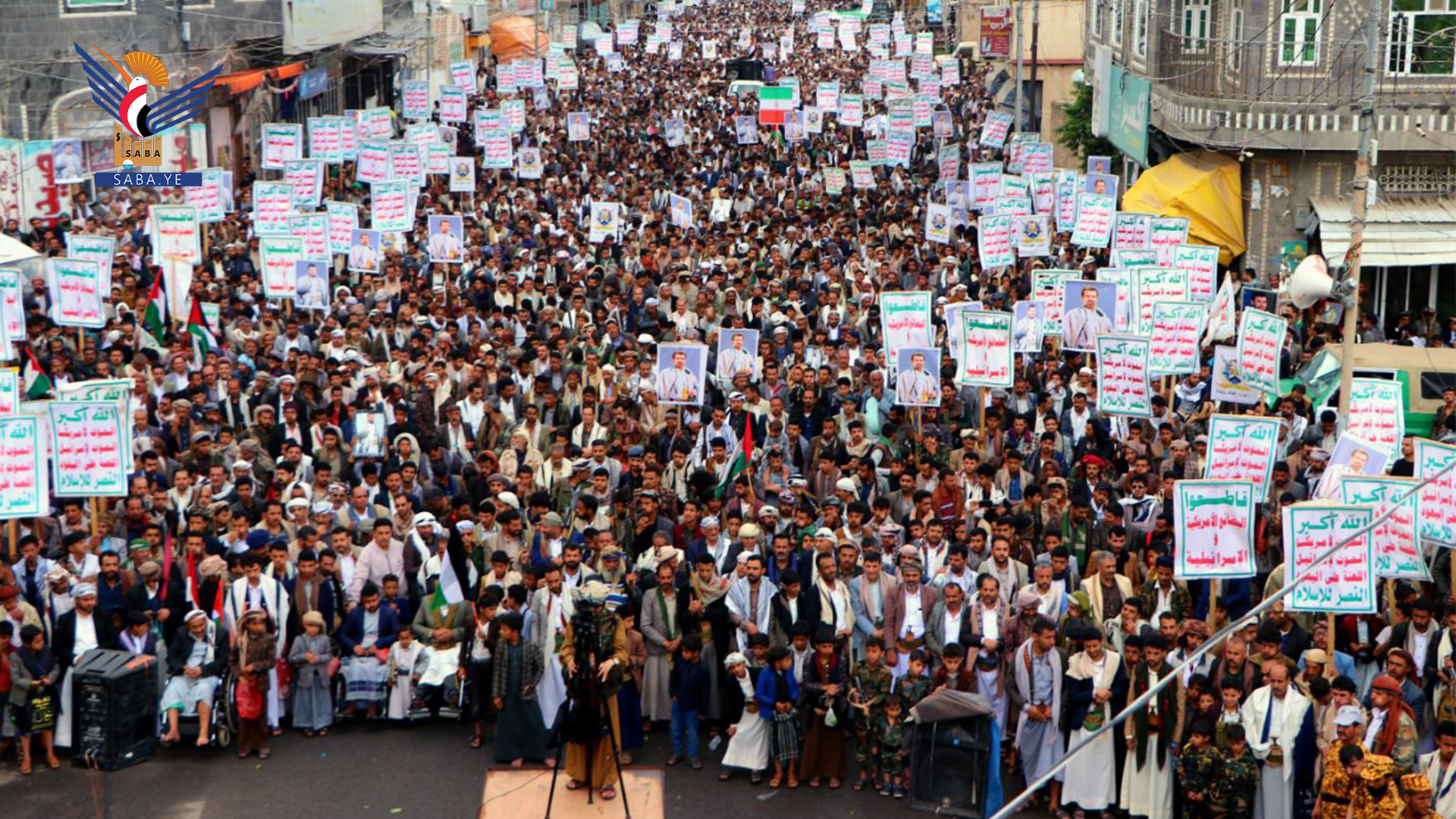 مسيرة جماهيرية بذمار تأكيدا على استمرار التعبئة والاستنفار لنصرة غزة