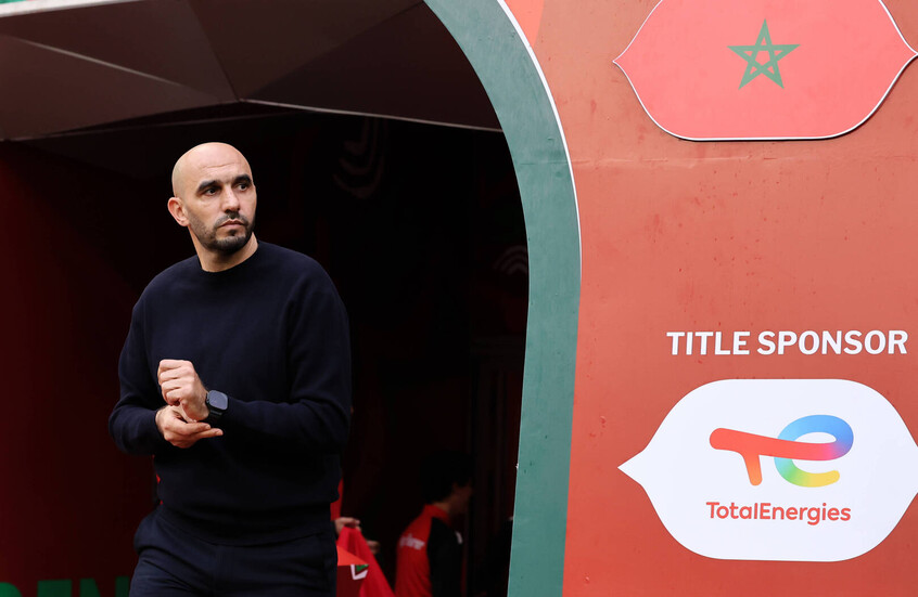 الاتحاد المغربي ينفي رحيل المدرب وليد الركراكي عن منتخب "أسود الأطلس"