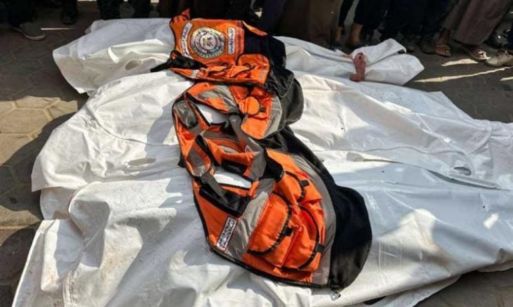 طبيب شرعي: العدو نفذ إعدامات ميدانية لعمال إغاثة فلسطينيين