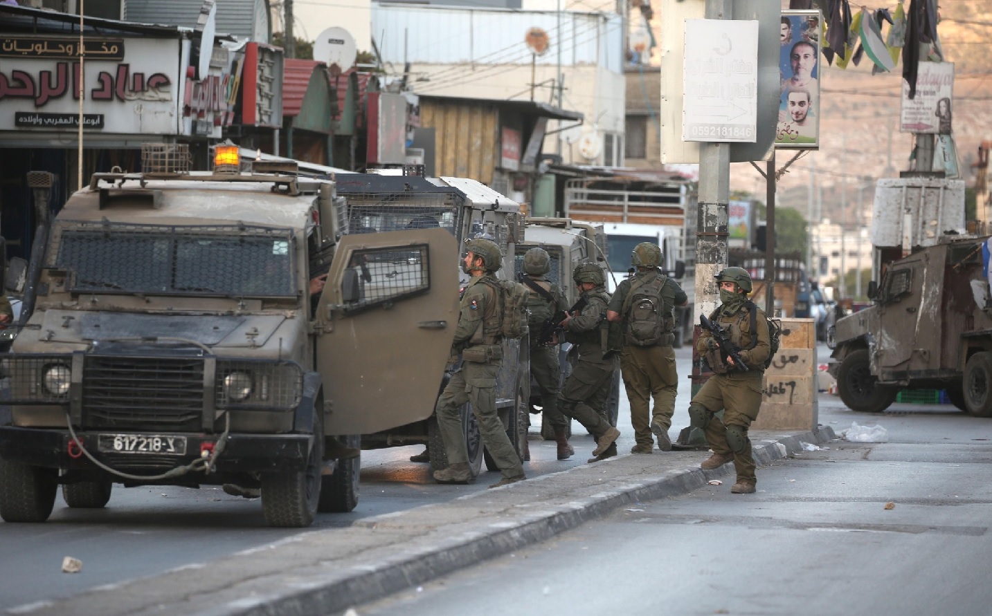 العدو الإسرائيلي يقتحم بيت ساحور شرق بيت لحم ويفتش منزلين