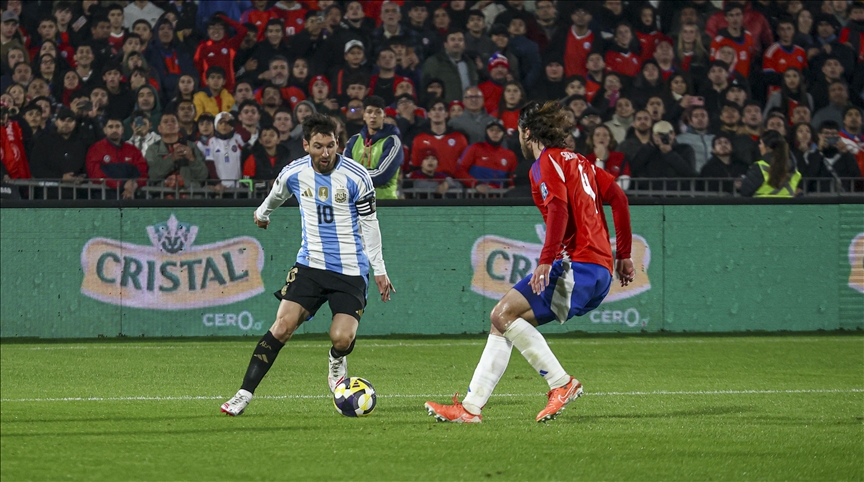 الأرجنتين تهزم تشيلي وتعزز صدارتها لتصفيات أمريكا الجنوبية لكأس العالم 2026