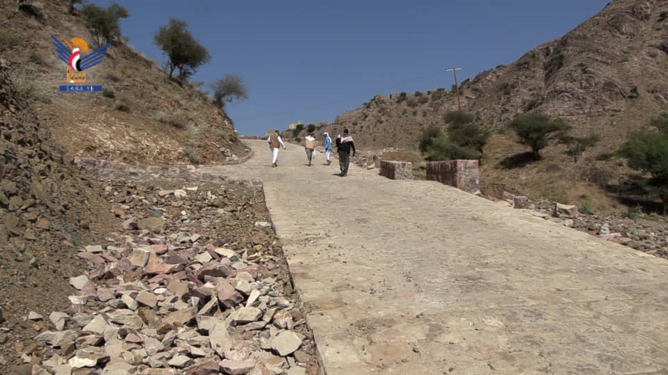 تعز.. تدشين مشروع مبادرة رصف نقبل قُبَه في عزلة الأجشوب بمديرية شرعب الرونة