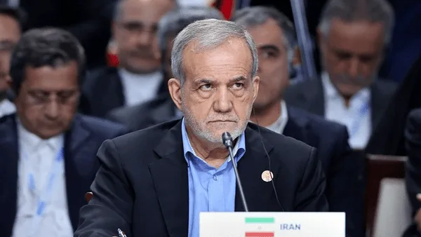 بزشكيان يطالب في قمة "بريكس" بردّ دولي فعّال على الاعتداءات العسكرية