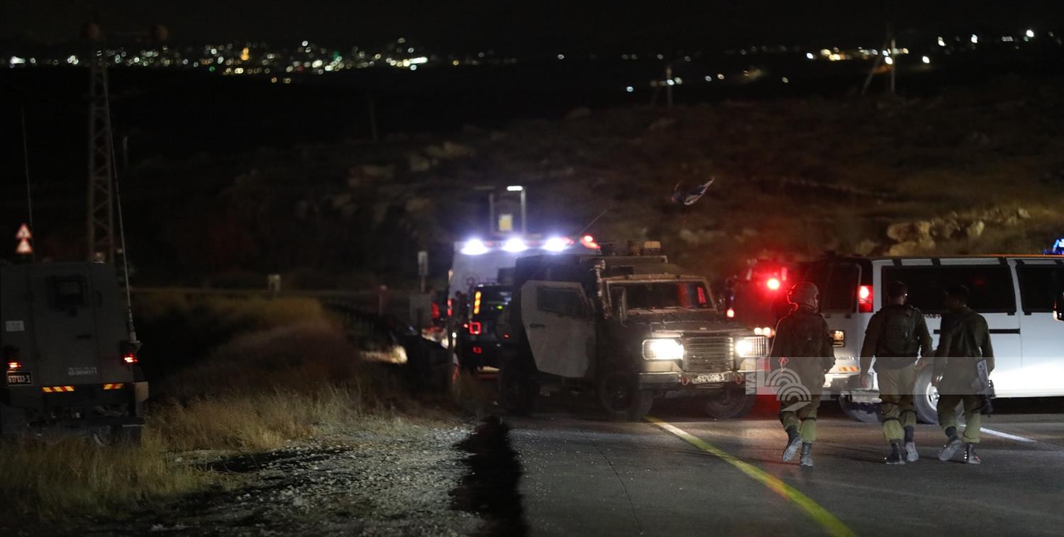 استشهاد فلسطيني وإصابة آخرَين برصاص العدو الصهيوني جنوب الخليل