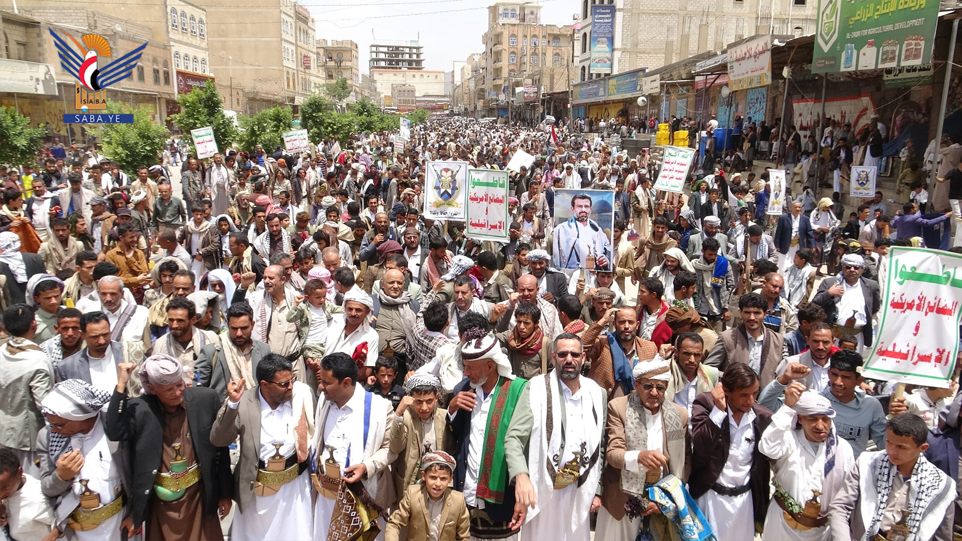 الضالع تؤكد مسيرات حاشدة الاستمرار في إسناد غزة ومواجهة الاستباحة الصهيونية