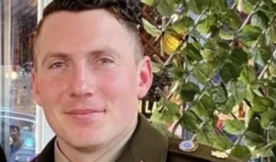  استقالة ضابط أمريكي من وزارة الاستخبارات الدفاعية رفضاً لدعم الحرب على غزة