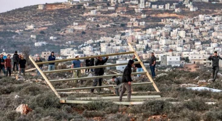 مستوطنون يقيمون بؤرة استيطانية جديدة قرب عرب المليحات