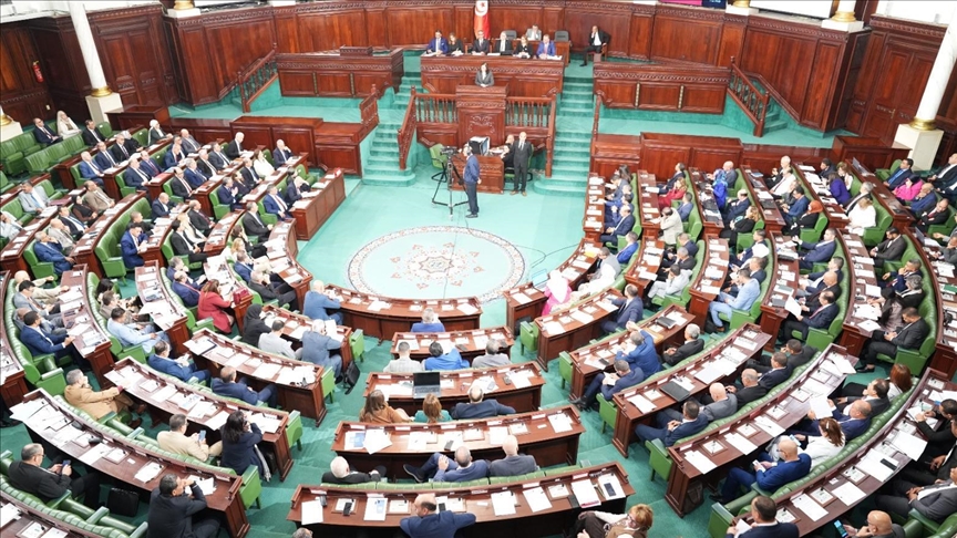 الحكومة التونسية تعلن تعافي الاقتصاد وتراجع التضخم 