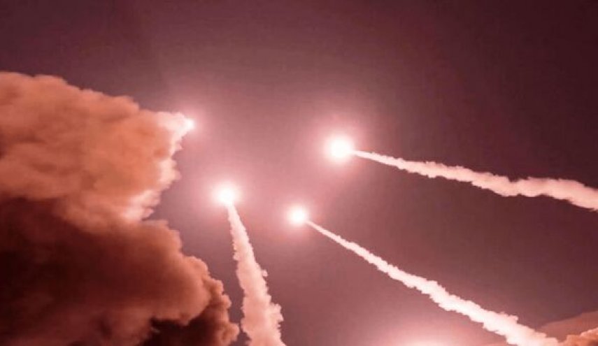 "الثوري الإيراني" ينفذ الموجة 63 من "الوعد الصادق 4" ضد منشآت نفطية مرتبطة بأمريكا في المنطقة