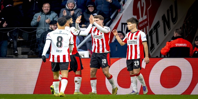 آيندهوفن يتغلب على هيرينفين و يواصل تصدره للدوري الهولندي لكرة القدم    