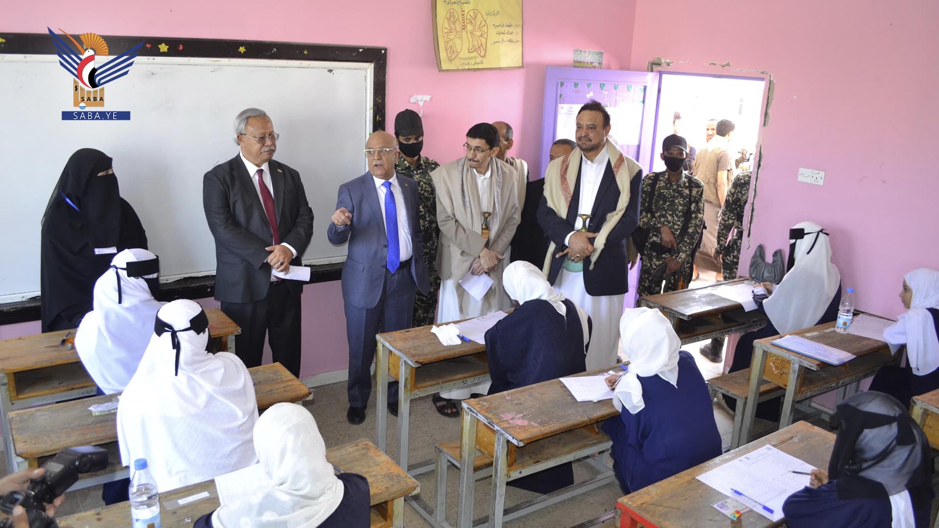 ابن حبتور والرهوي والصعدي يدشنون اختبارات الثانوية العامة بالعاصمة والمحافظات 