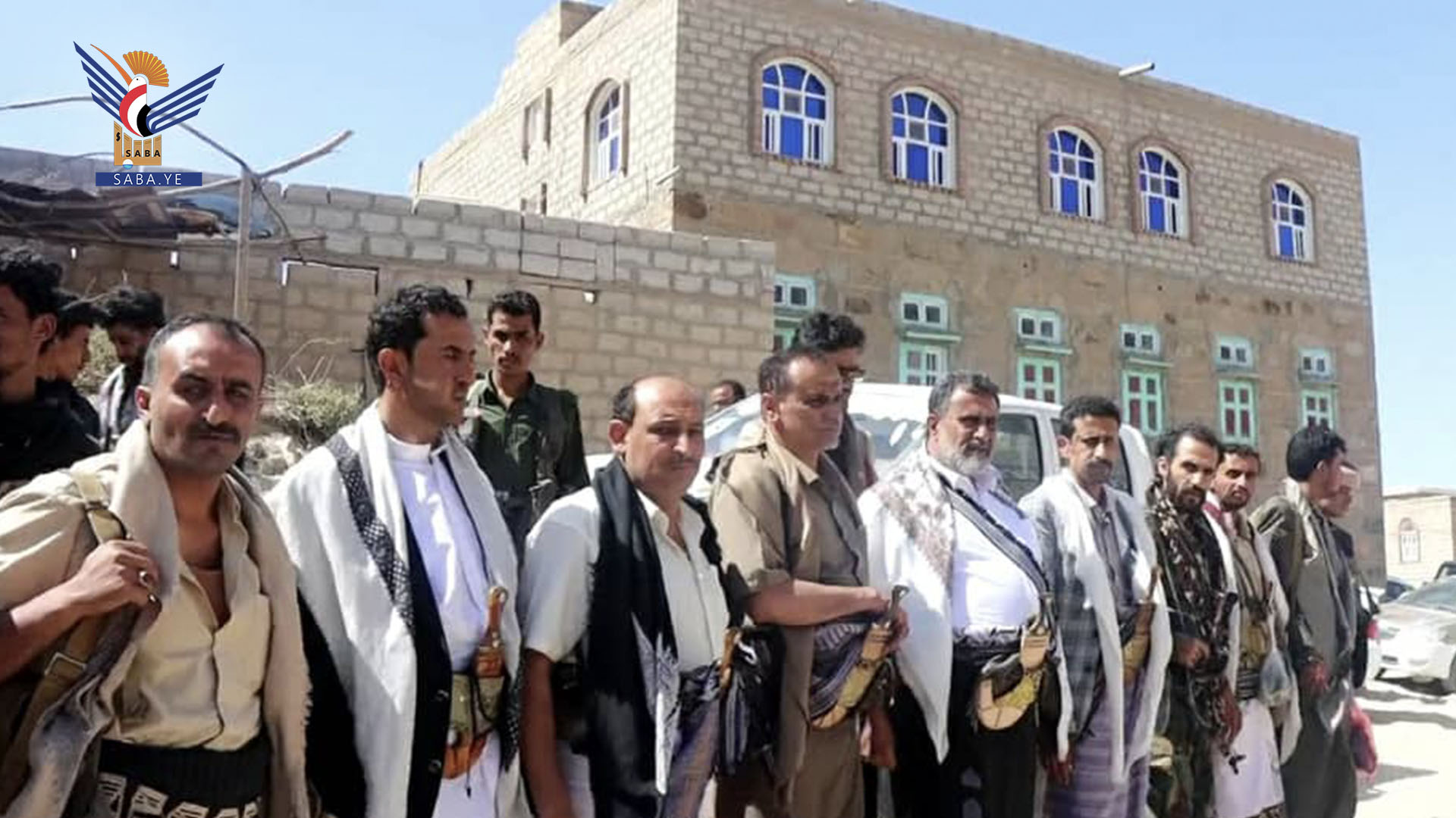 محافظ البيضاء يلتقي مشايخ ووجهاء عزلة الشرف بمديرية ريف البيضاء