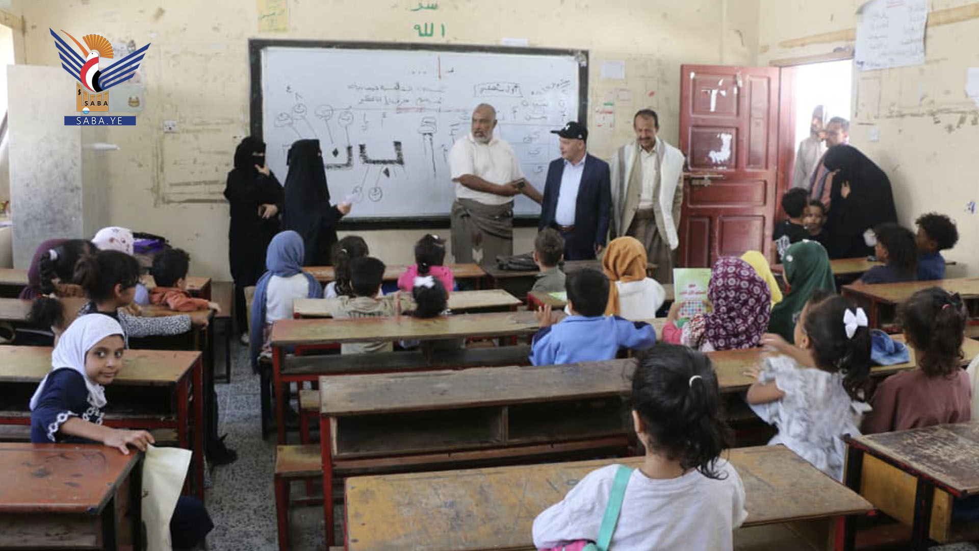 قيادات صالة​ تعز يتفقدون الأنشطة الصيفية في مركز الشهيد صقر داحش 