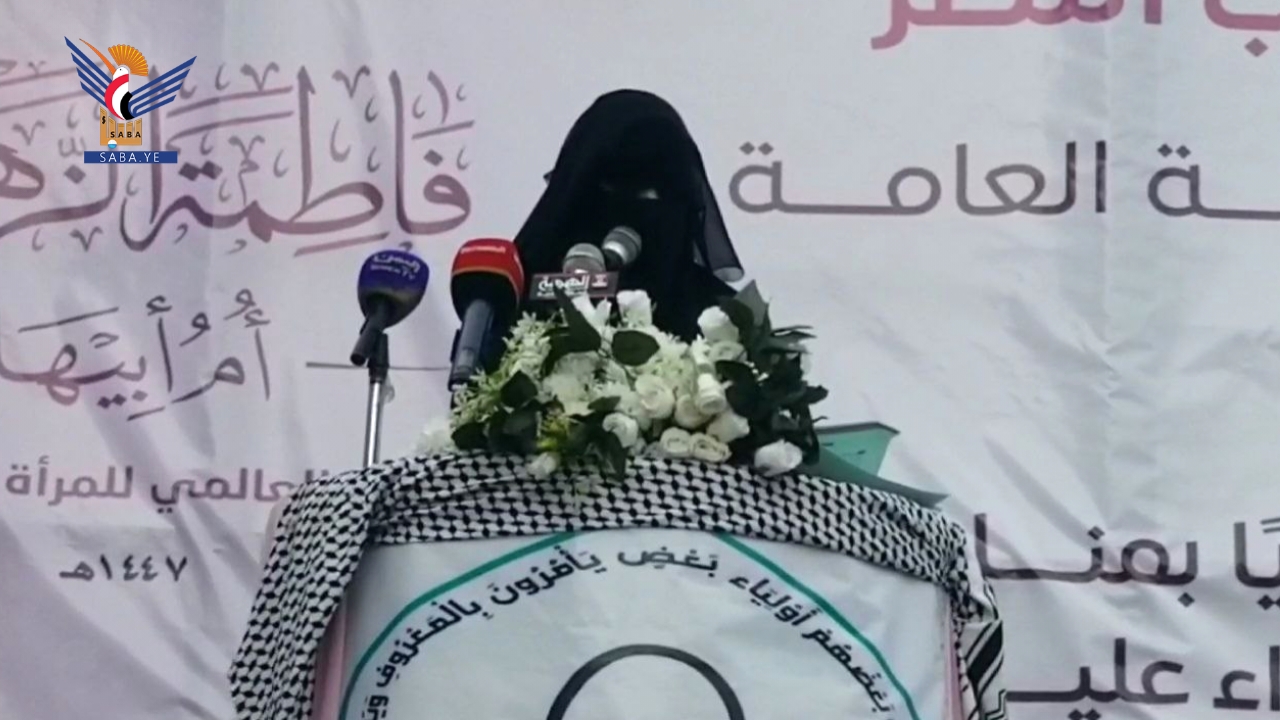 فعاليتان ووقفتان للهيئة النسائية في حجة بذكرى ميلاد فاطمة الزهراء عليها السلام