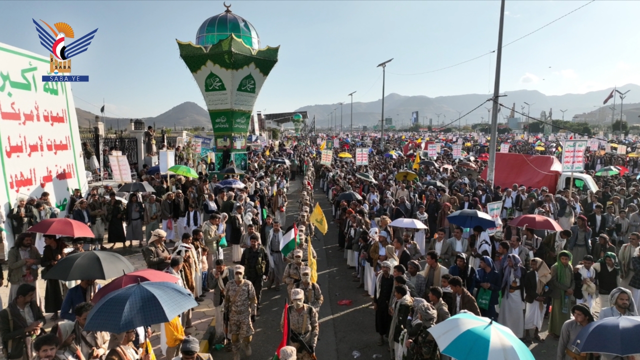 مسير عسكري لوحدات رمزية من قوات ألوية الحسم مسير عسكري لوحدات رمزية من قوات ألوية الحسم