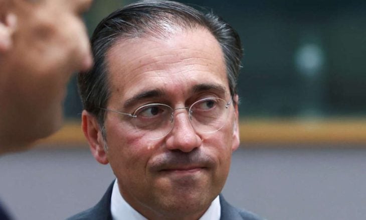  وزير الخارجية الإسباني يؤيد إبعاد فريق إسرائيلي من سباق إسبانيا للدراجات