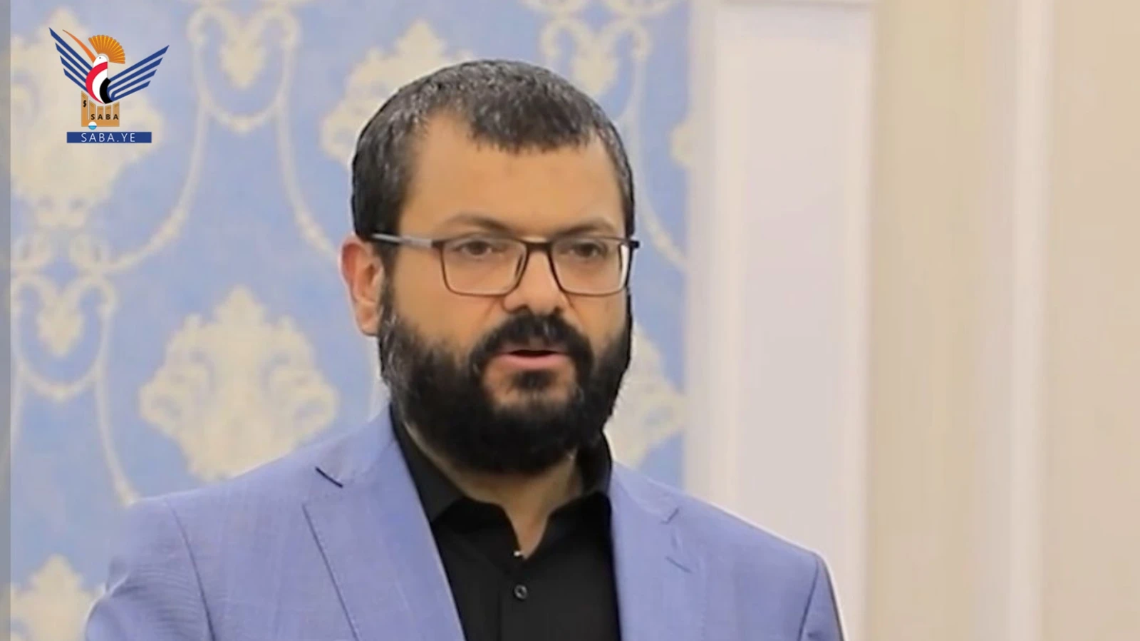 وزير الصحة: استمرار تعطيل مطار صنعاء انتهاك سافر للقوانين والمواثيق الإنسانية والدولية