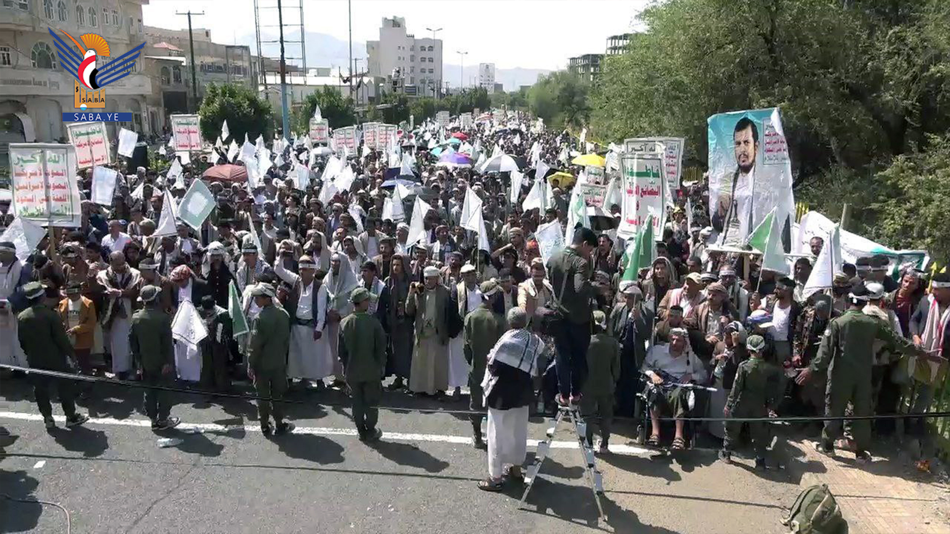 أبناء مديرية معين بأمانة العاصمة يحيون ذكرى يوم الولاية