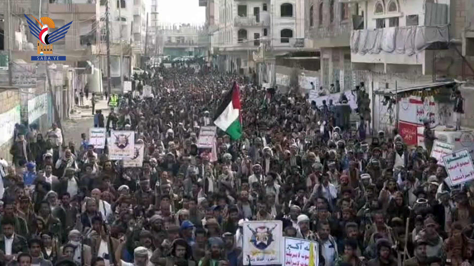 البيضاء.. مسيرات حاشدة رفضا لجريمة الإبادة والتجويع بحق الأشقاء الفلسطينيين