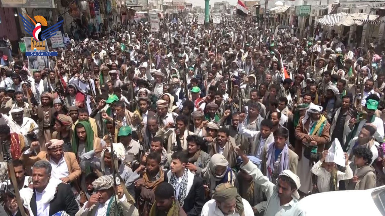 الجوف.. مسيرات حاشدة تؤكد المضي على درب الجهاد في مواجهة الصهاينة والانتصار للمقدسات