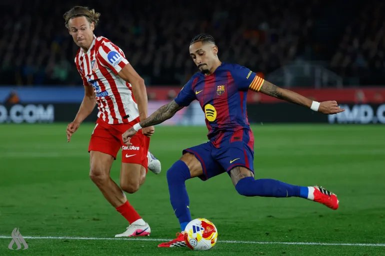 أتلتيكو مدريد يقصي برشلونة بمجموع المباراتين ويبلغ نهائي كأس الملك