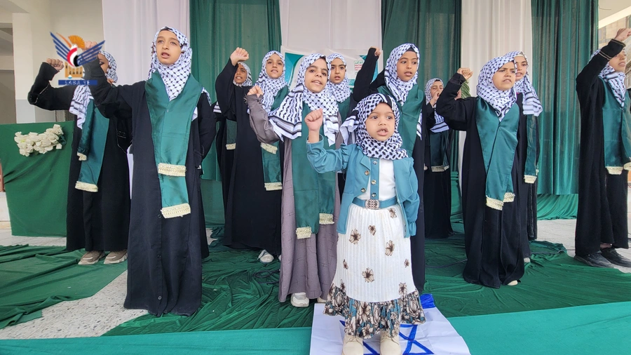 فعالية لمدرسة الزهراء في حجة بذكرى المولد النبوي الشريف