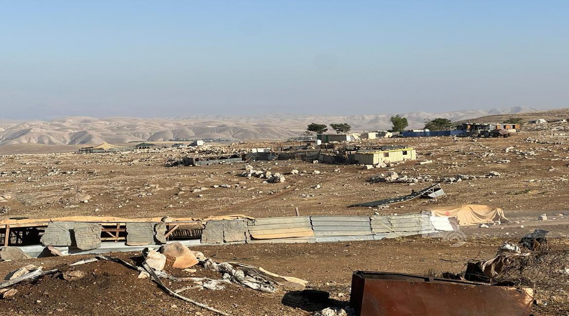 مقاومة الجدار والاستيطان: اعتداءات المستوطنين أجبرت 30 تجمعا بدويا على الرحيل آخرها تجمع مغاير الدير شرق رام الله