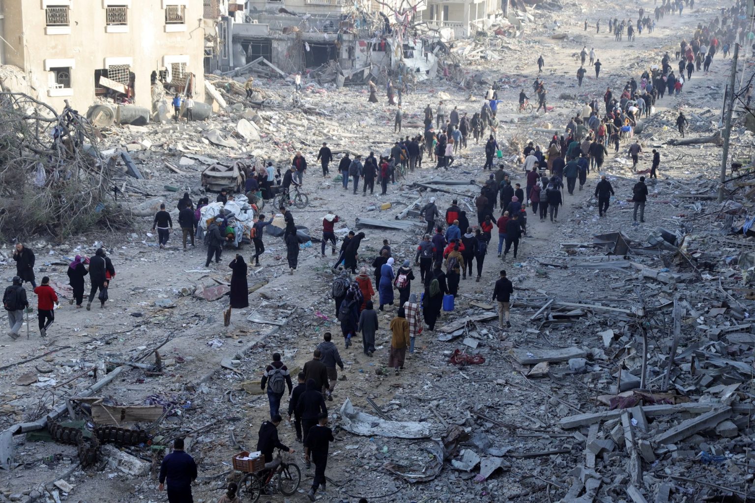 كاملة.. تنزح للمرة الـ15 في غزة: أنا مصابة بالسكري والحياة صعبة للغاية في الخيمة