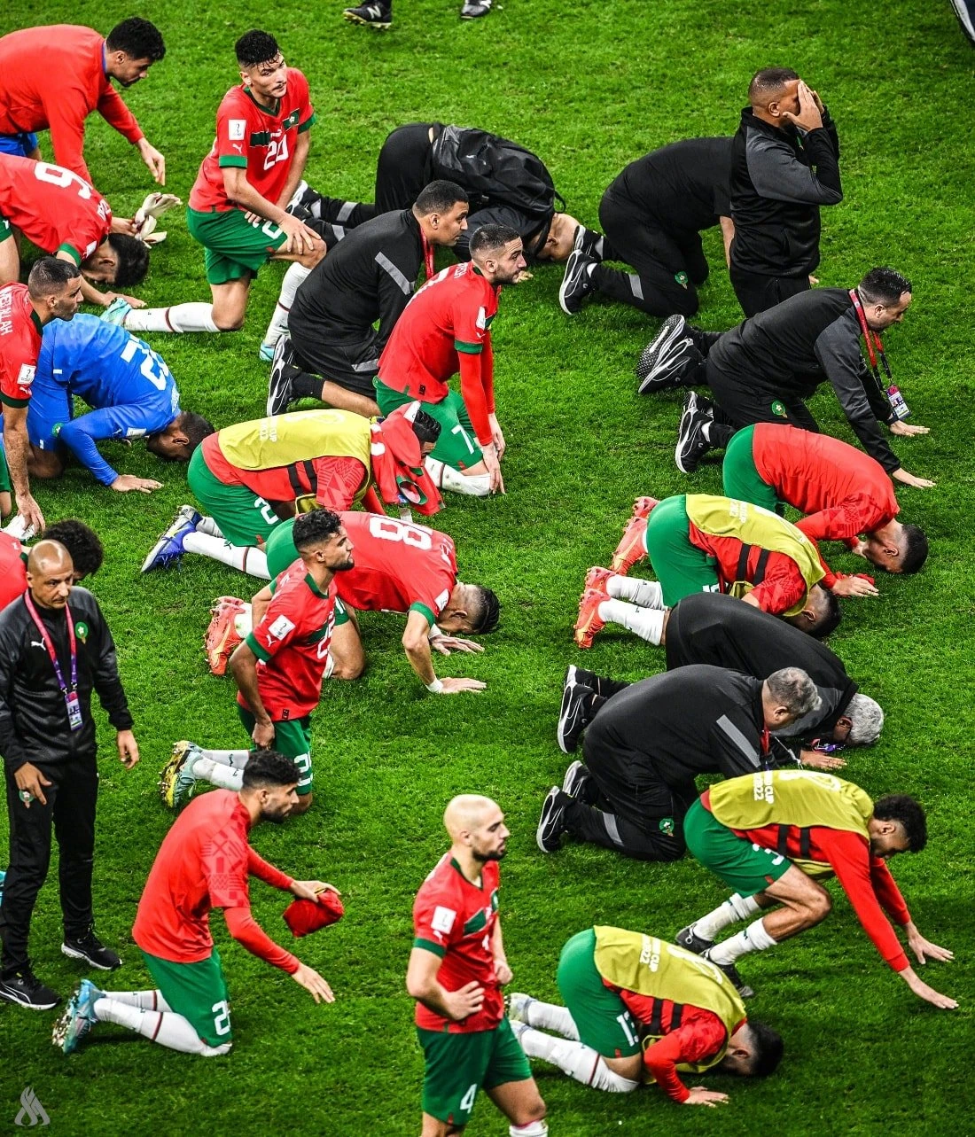 المغرب تتأهل إلى نهائيات كأس العالم إثر اكتساح النيجر المغرب تتأهل إلى نهائيات كأس العالم إثر اكتساح النيجر