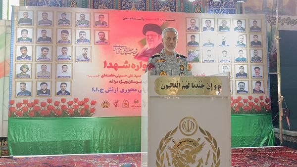 الجيش الإيراني: "الاستسلام" لا مكان له في ثقافتنا والوحدة هي السبيل لهزيمة الأعداء