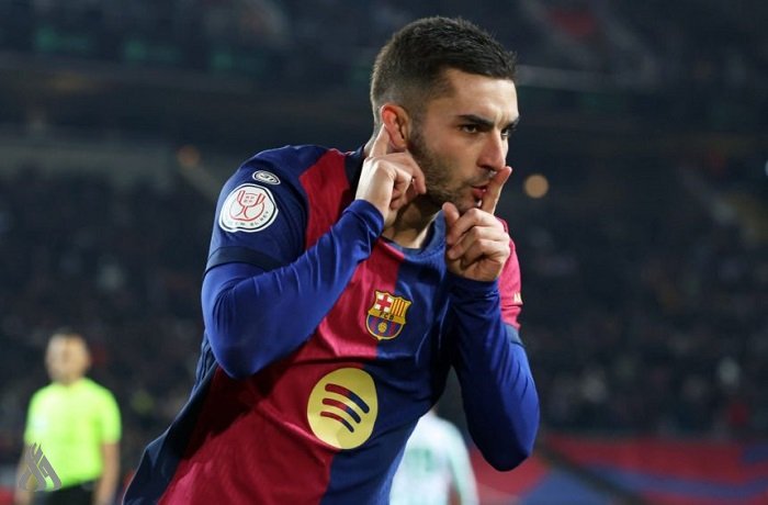 مهاجم برشلونة فيران توريس يسجل رقما مميزا مع المدرب فليك