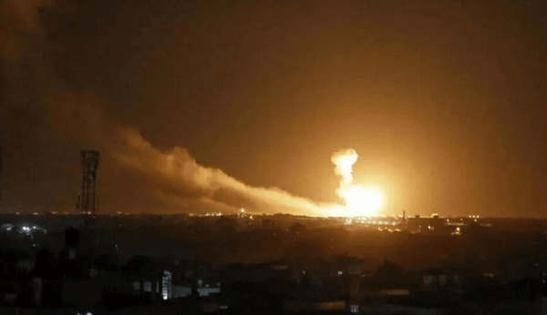 وكالة فارس: دوي انفجارات يهز ميناء بندر عباس وعدة جزر في جنوب إيران