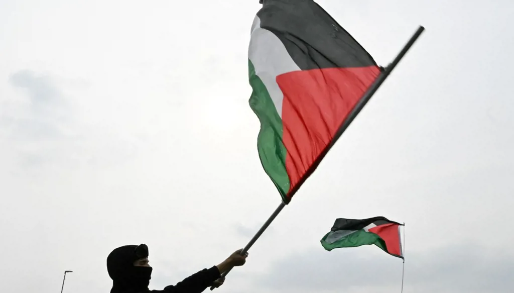 رد حركة "حماس" .. و"استراتيجية الانتقاء" وإعادة الاعتبار للإجماع الفلسطيني  