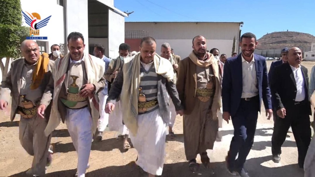 القائم بأعمال وزير الاقتصاد يزور عددًا من المصانع العاملة والمتعثرة بمحافظة صنعاء