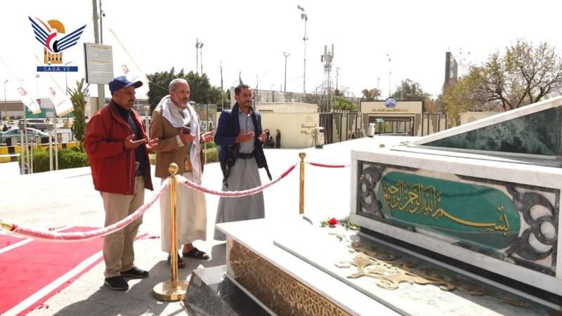 القائم بأعمال محافظ الضالع يزور أضرحة الشهداء الصماد والرهوي والغماري