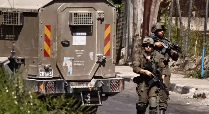 العدو الاسرائيلي يشنُّ حملة اقتحامات ومداهمات في الضفة والقدس