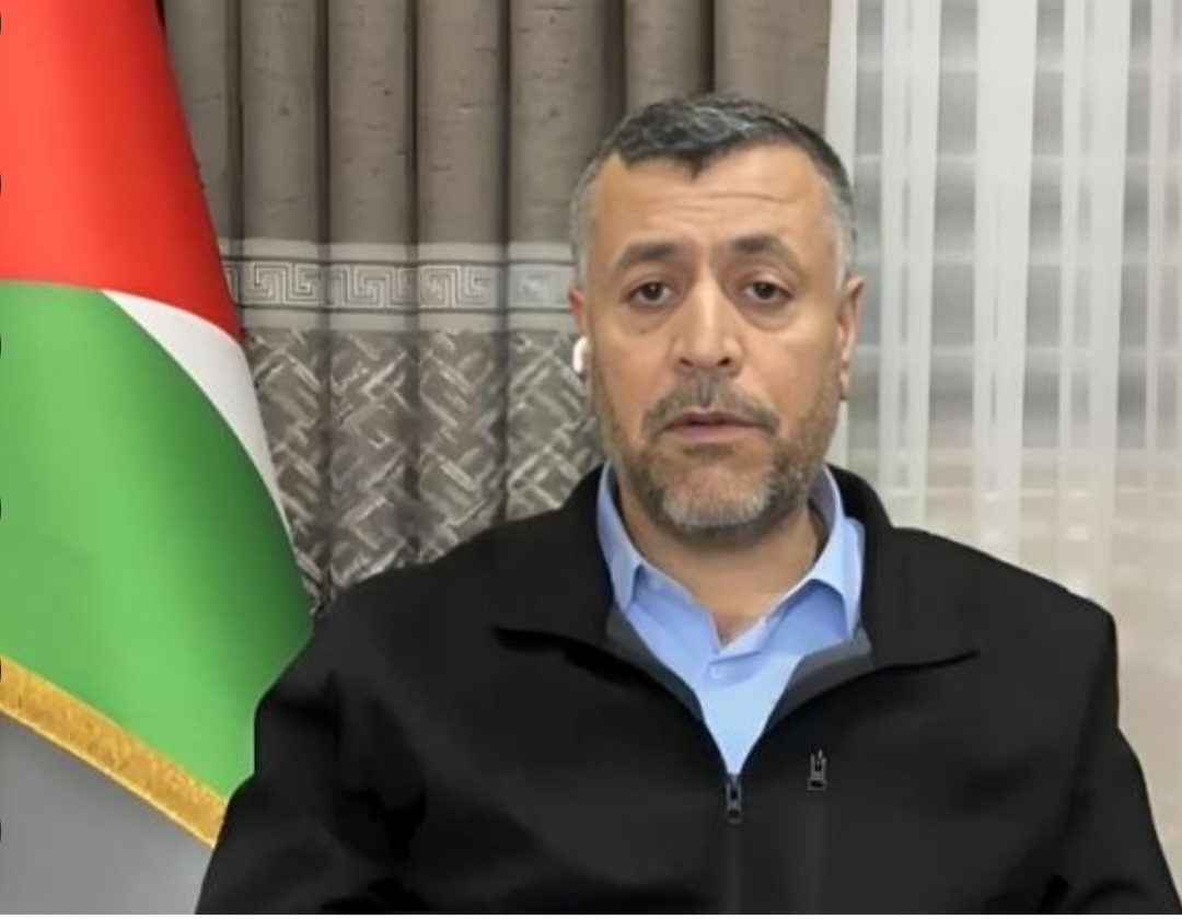 قيادي في "حماس" ينفي الادعاءات المفبركة حول مسار مفاوضات وقف إطلاق النار