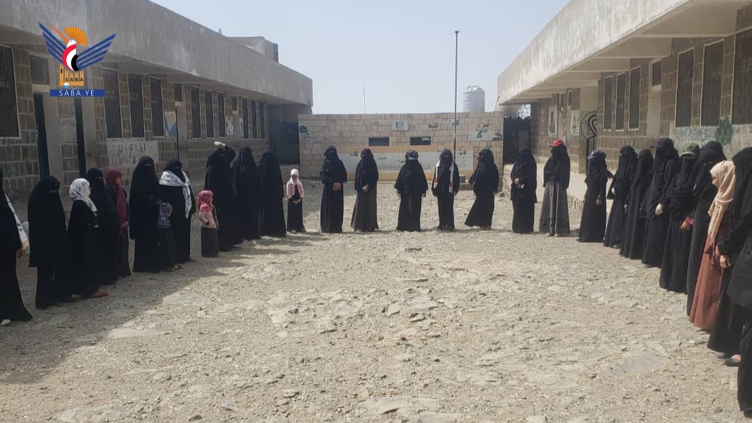 وقفة نسائية بريمة بذكرى غزوة بدر وتضامنا مع الشعب الفلسطيني