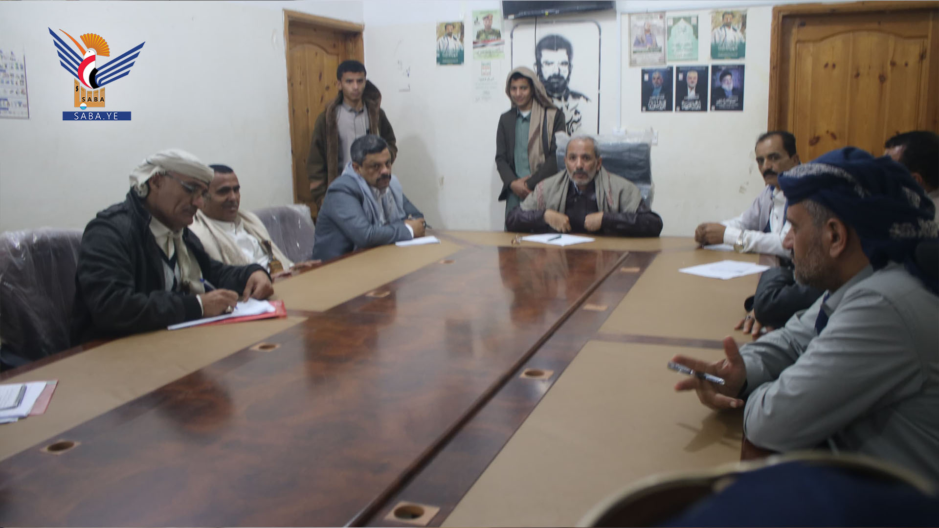 مناقشة الاستعدادات لاختبارات الشهادة العامة والدورات الصيفية بالضالع