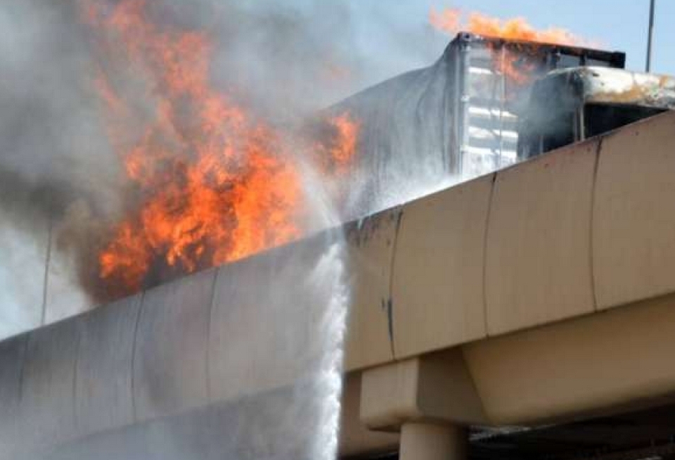 مصرع 39 شخصا وإصابة العشرات جراء حريق في مبنيين سكنيين جنوب الكويت