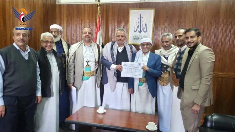 مكافحة الفساد تتسلم إقرارات عدد من أعضاء ومدراء هيئة رفع المظالم بمكتب رئاسة الجمهورية