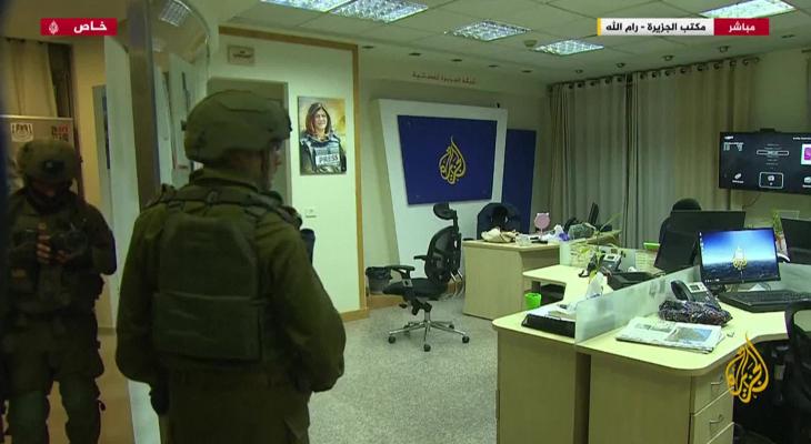 العدو الصهيوني يصدر قرارا بتمديد إغلاق مكتب الجزيرة في رام الله