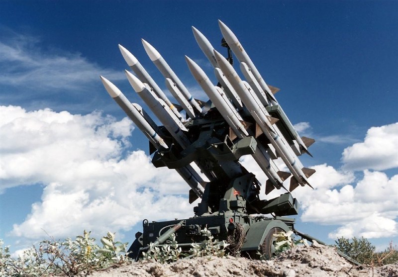 القوات الإيرانية تسقط طائرتين حربيتين للكيان الصهيوني وتأسر طيّار