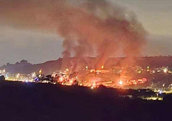  مستوطنون يحرقون مساكن خلة السدرة شمال القدس