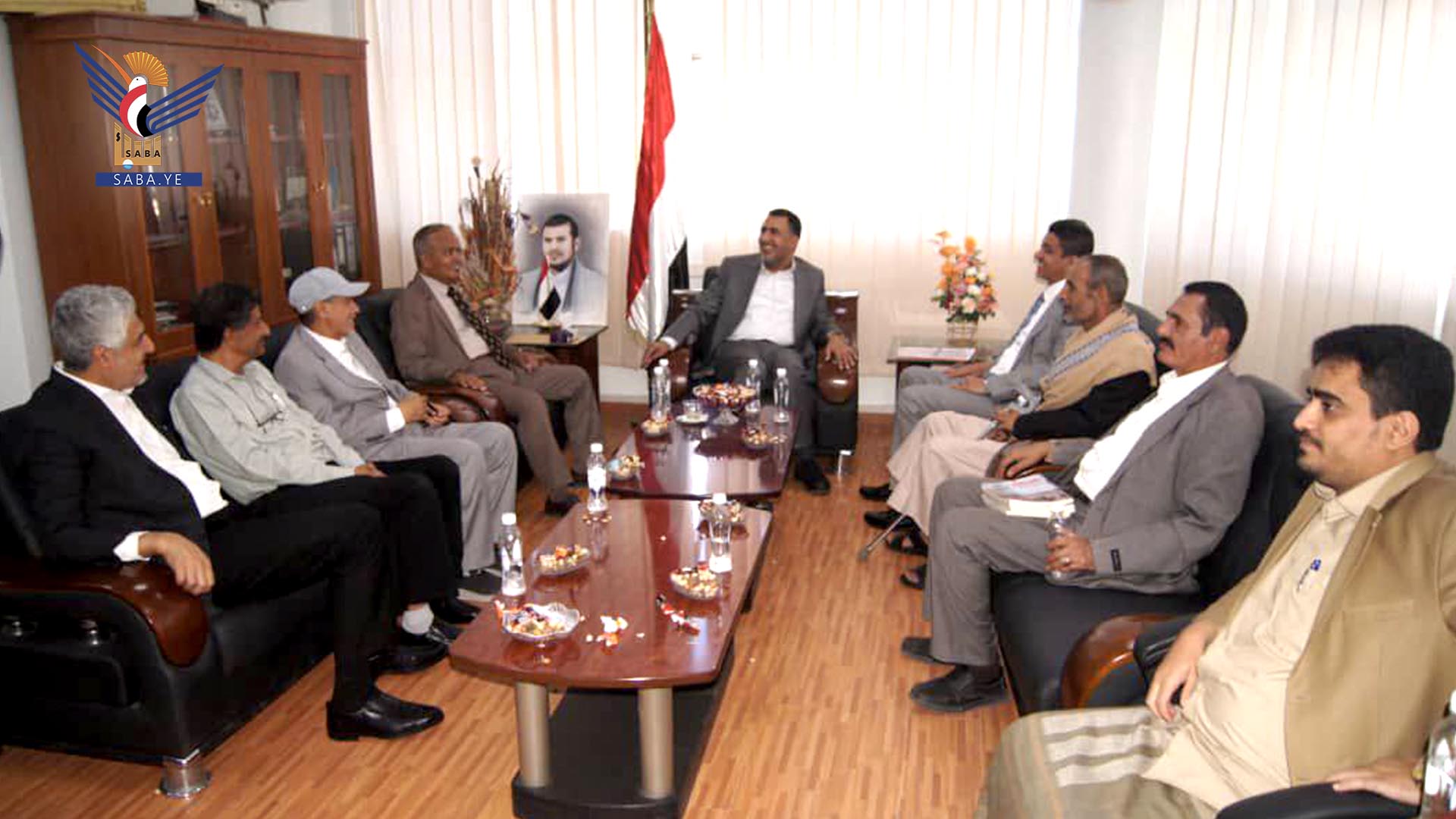 نائب وزير النقل والأشغال يتفقد الانضباط الوظيفي بالوزارة وهيئة الطيران وصندوق صيانة الطرق