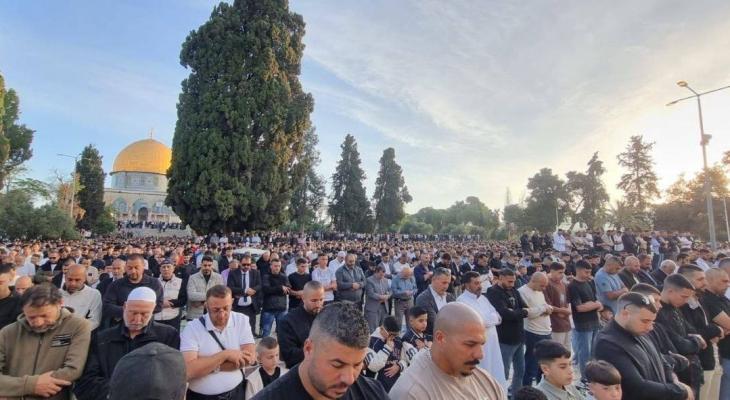 140 ألف مصلٍّ يؤدون صلاة عيد الأضحى في المسجد الأقصى المبارك